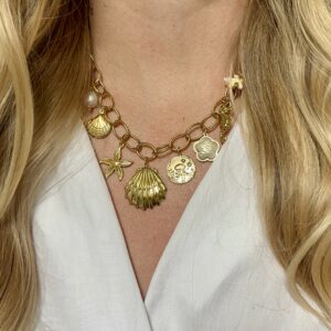 Collier Mahana