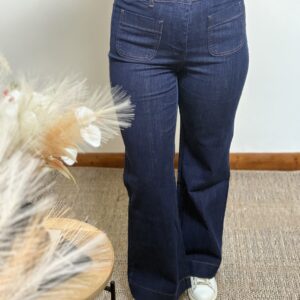 Jeans Loeza